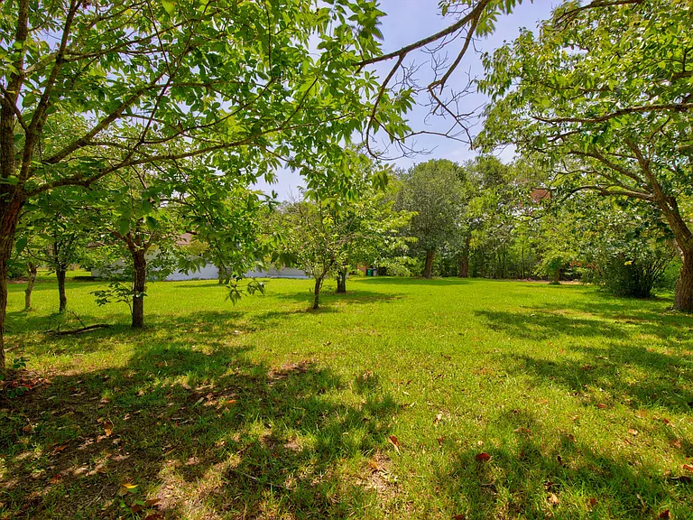 14320 Mallett Rd — Photo 39