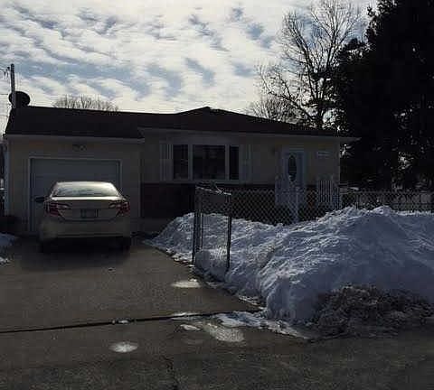 2nd image of 224 Montana Ave