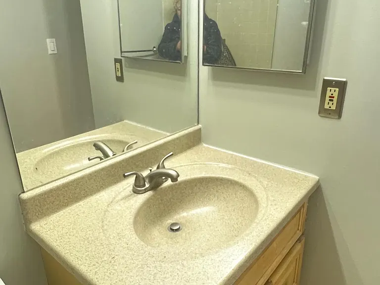 1315 Ravens Crest Dr — Photo 23