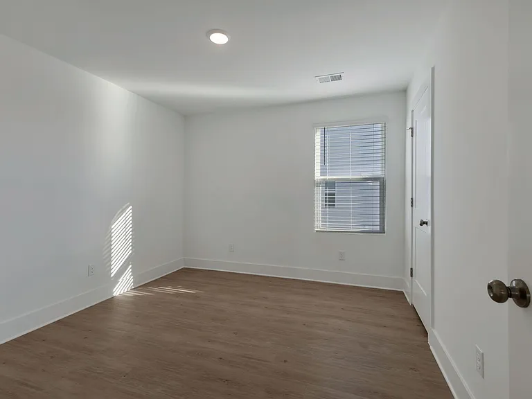 930 Watercourse Ct — Photo 28