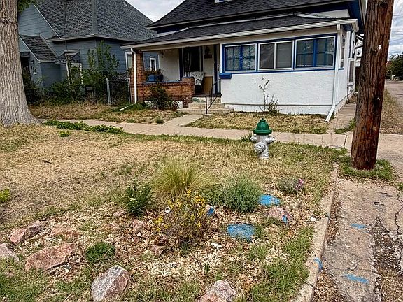 2nd image of 214 E Routt Ave