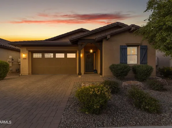 3830 E RAKESTRAW Lane, Gilbert, AZ 85298