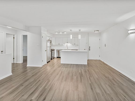 4th image of 30 S Spring Ave APT 205