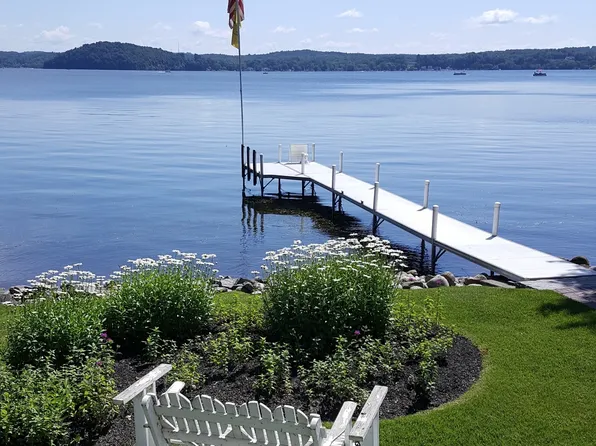 11 Lake Ave, Malta, NY 12020