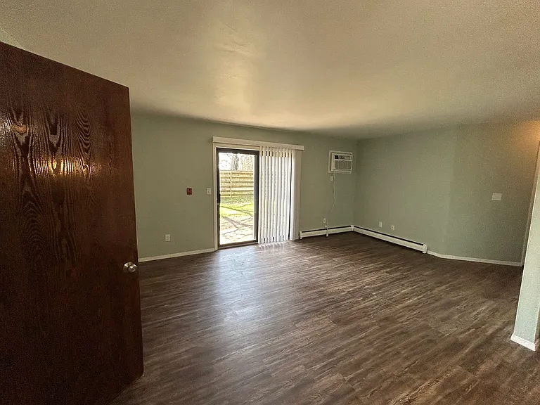 600 Tower Rd — Photo 14