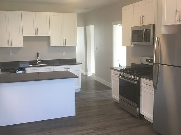 5th image of 2652 N Marshfield Ave APT 2F