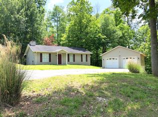 668 Pine Hollow Rd, Jacksboro, TN 37757