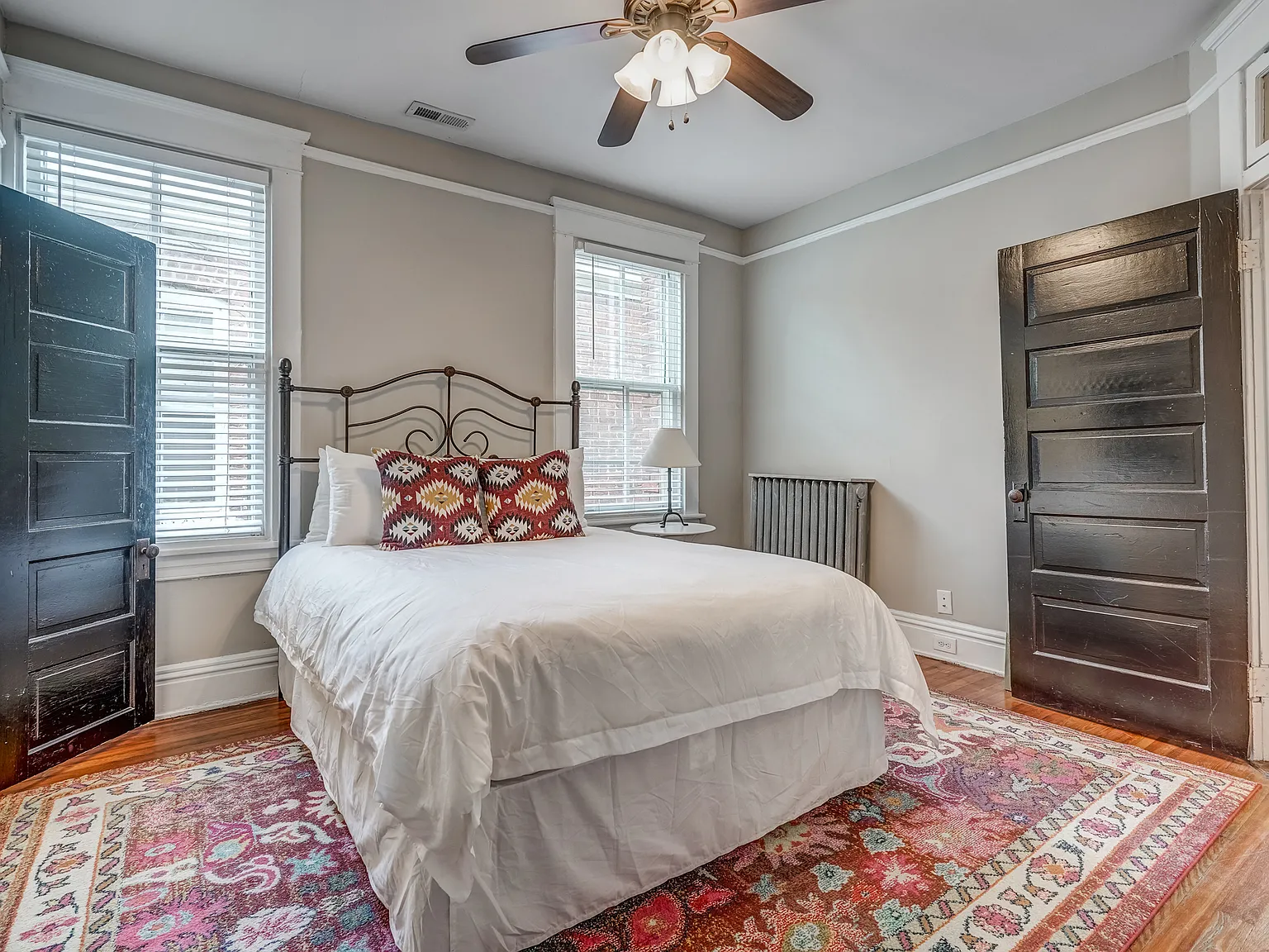 3 bed, 1230 sqft, $3,000 — Photo 3