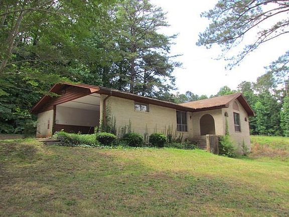 Spacious Classic Brick/Frame 3 Bedroom, 2.5 Bath h