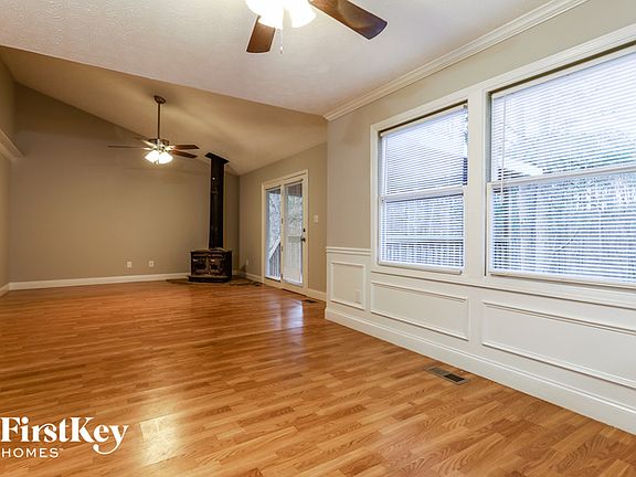 5th image of 4135 Shiloh Ct