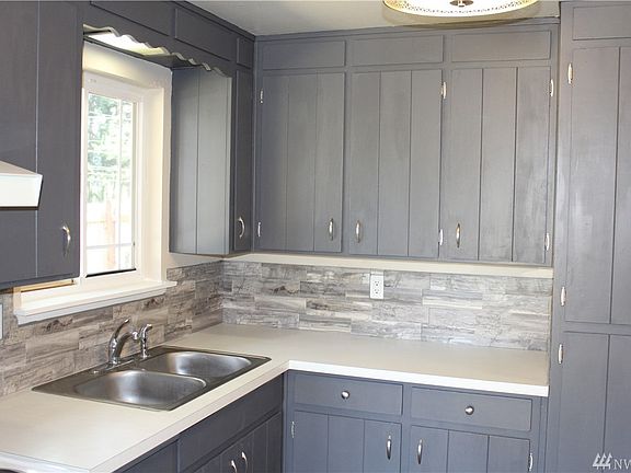 4th image of 16804 6th Ave E