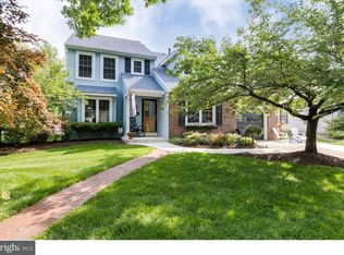 22 Hemlock Dr, Blackwood, NJ 08012