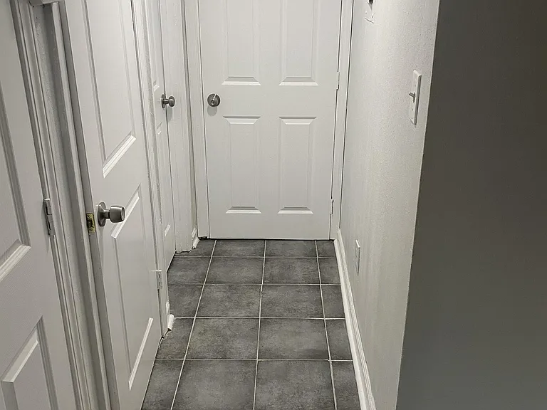 213 Camelot Dr #1 — Photo 8