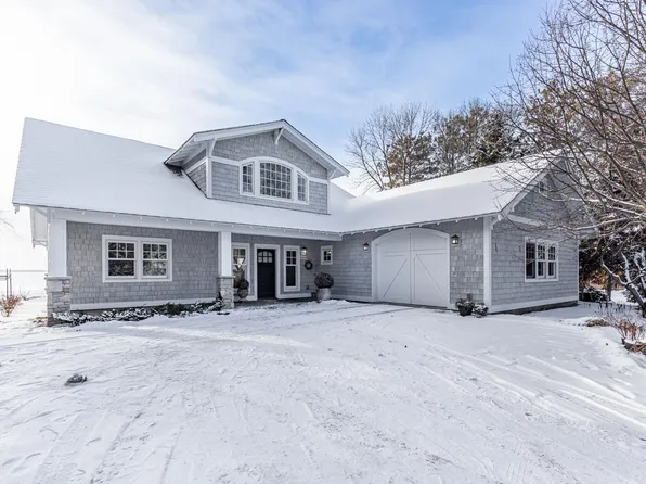 39076 Rokmar Trl, Battle Lake, MN 56515