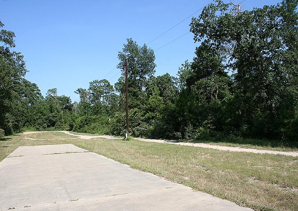 1st image of 4014 Moody Dr