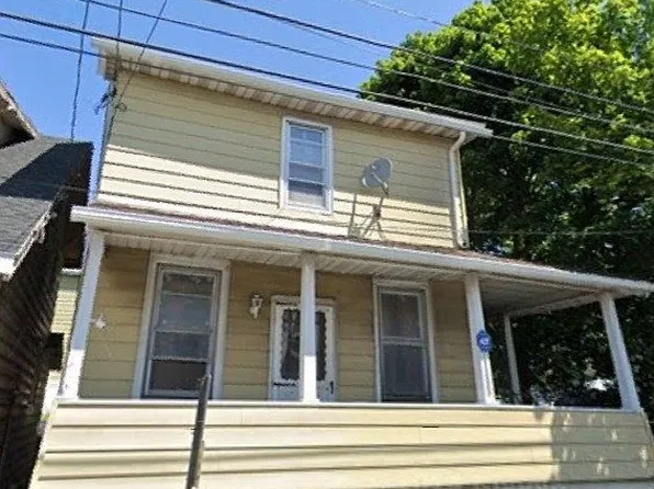 19 W 1st St, Hazleton, PA 18201
