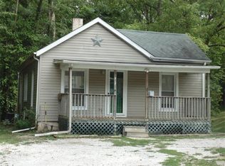 217 Rollins St, Hillsboro, IL 62049