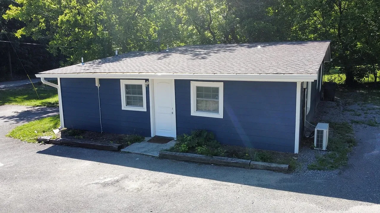 604 Lester Rd - 606 Lester Rd-Unit B-Available Now! — Photo 1