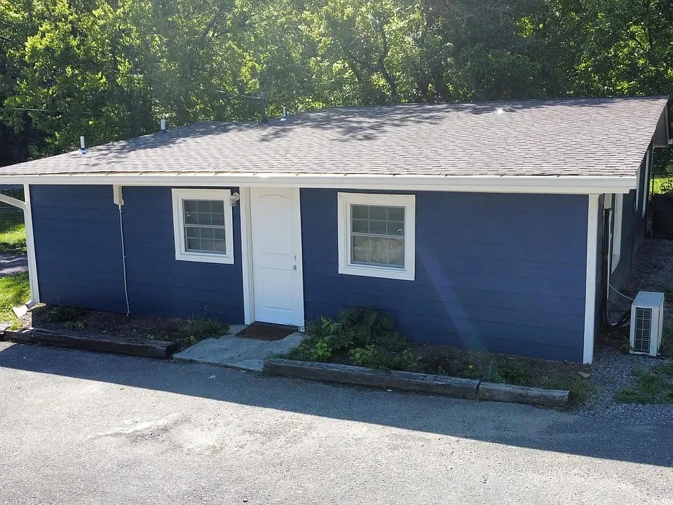 604 Lester Rd SW #606