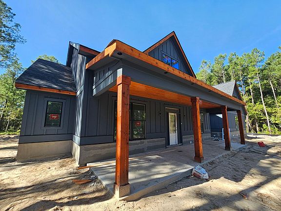 2nd image of 8032 Old Reaves Ferry Rd.