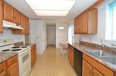5th image of 18374 Farm Ln
