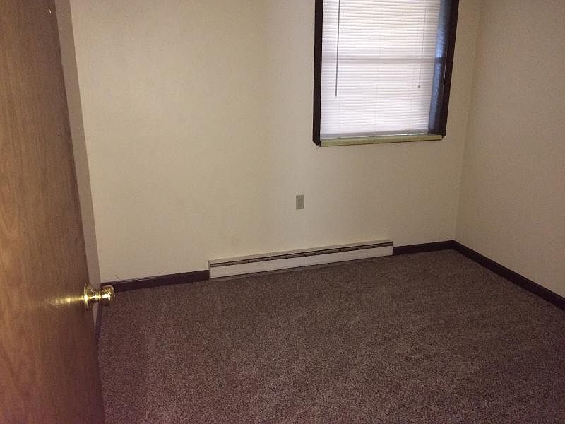 1st image of 11 Oxford St #D