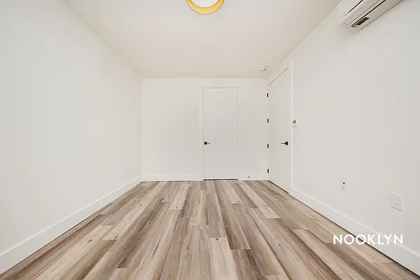 Rented by Nooklyn NYC LLC | media 71