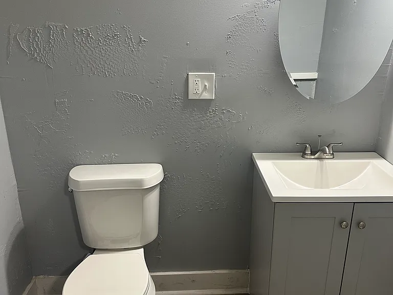 111 Arlington Ave NW — Photo 6