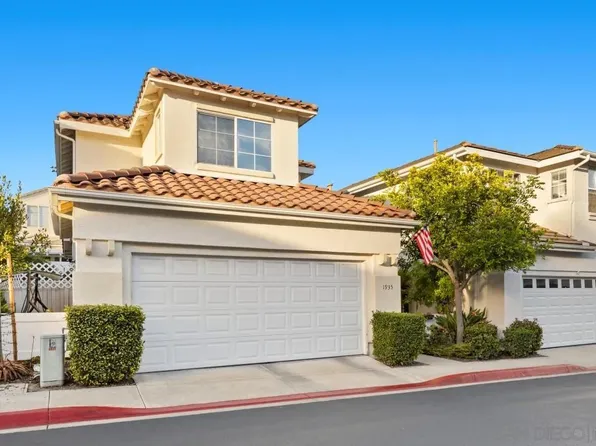 1935 Intrepid Way, Vista, CA 92081
