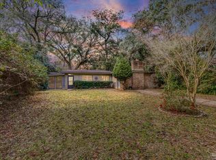 625 Edgecliff Dr, Pensacola, FL 32506