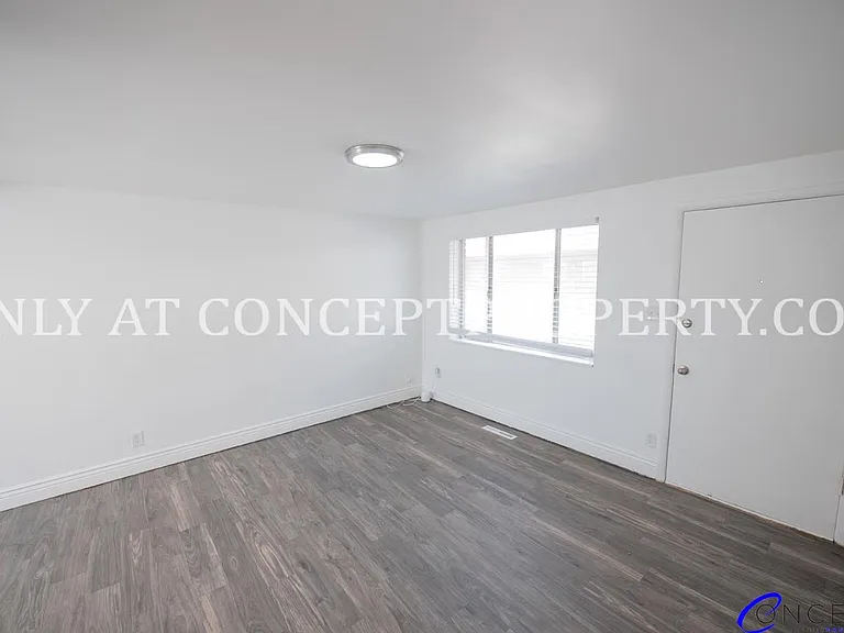 227 E St — Photo 9