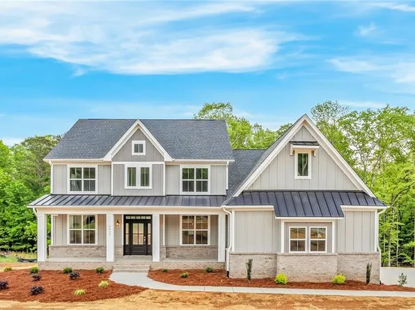 4028 Estate Dr, Lewisville, NC 27023