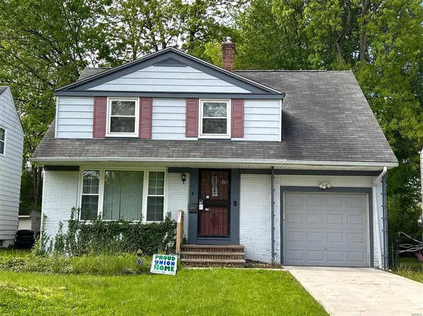 19204 Shakerwood Rd, Warrensville Heights, OH 44122