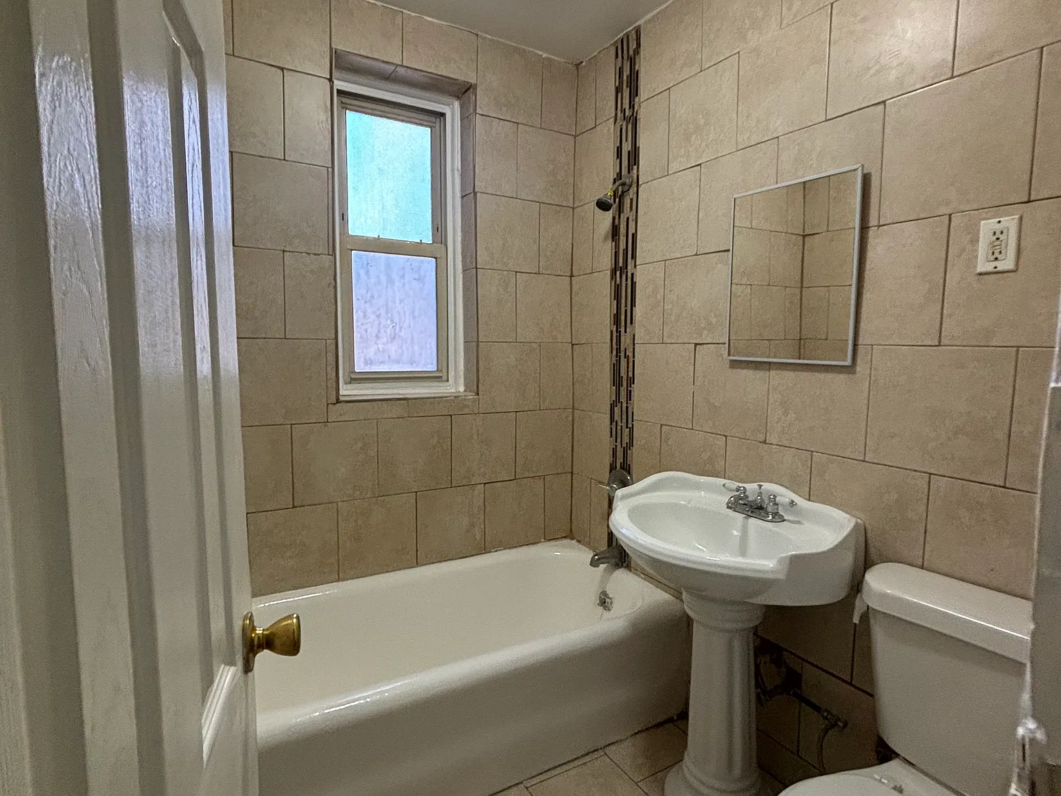 1 bed, 650 sqft, $1,525 — Photo 4