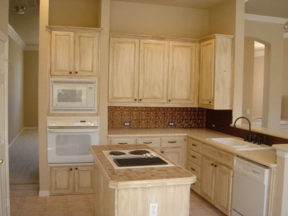 3rd image of 2109 Green Hill Dr
