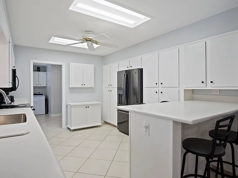 1360 SW Albatross Way — Photo 26