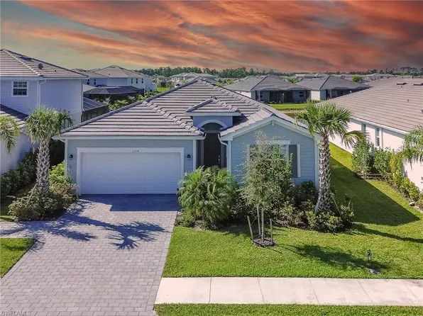 2314 Avocado LN, NAPLES, FL 34120