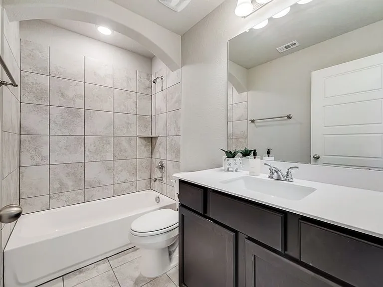 4929 Sanger Circle Dr #4929 — Photo 16