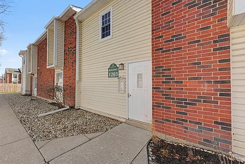 1203 Wyndham Ct #105 Photo 1