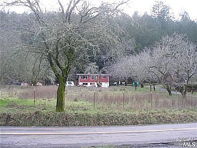 1600 sf house from road