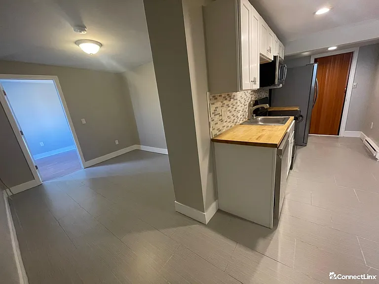 920 Whalley Ave — Photo 18