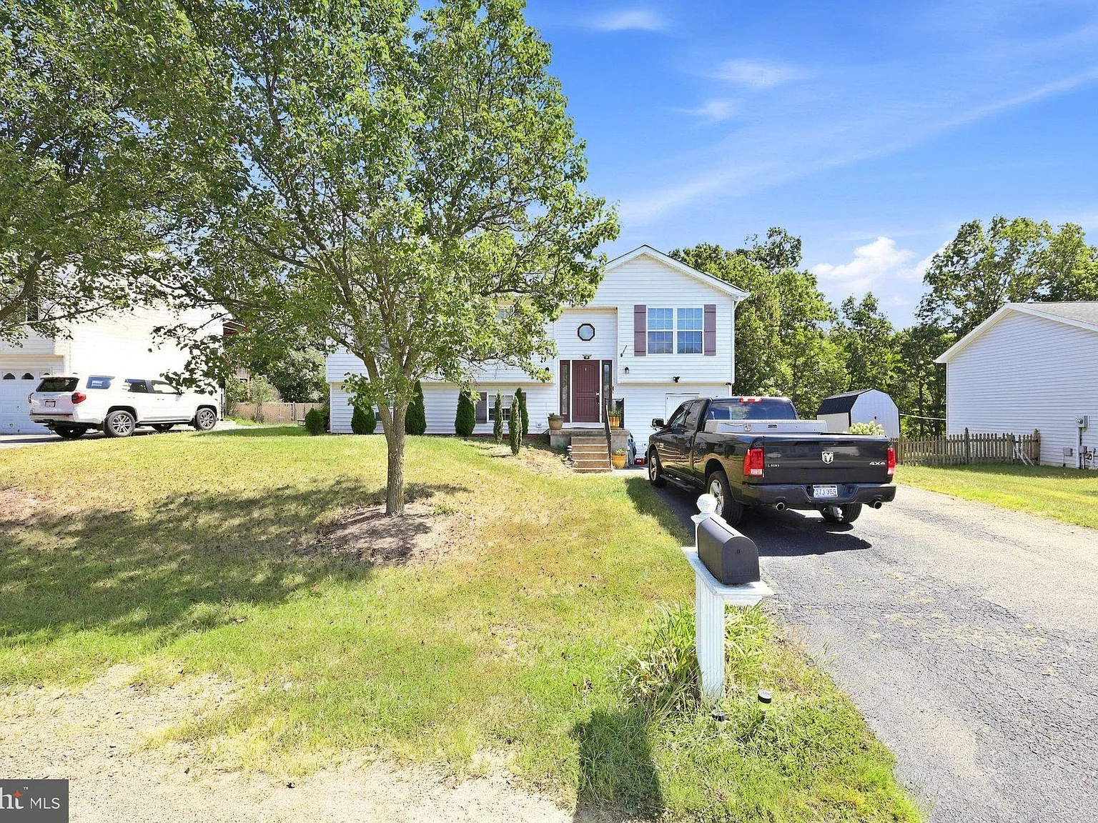 2 bed, 1.0 bath, 1901 sqft, $1,700 — Photo 4