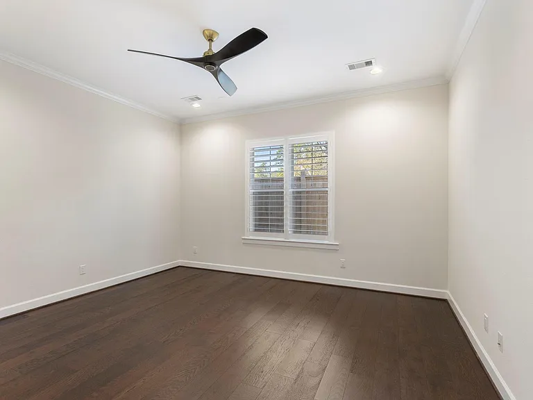 106 Magnolia Green St — Photo 25
