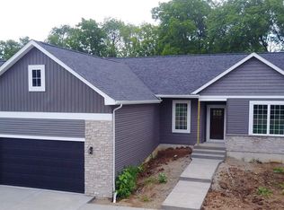 608 Greenway Point, Janesville, WI 53548
