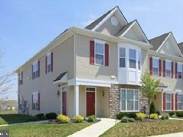 702 Van Gogh Ct, Williamstown, NJ 08094