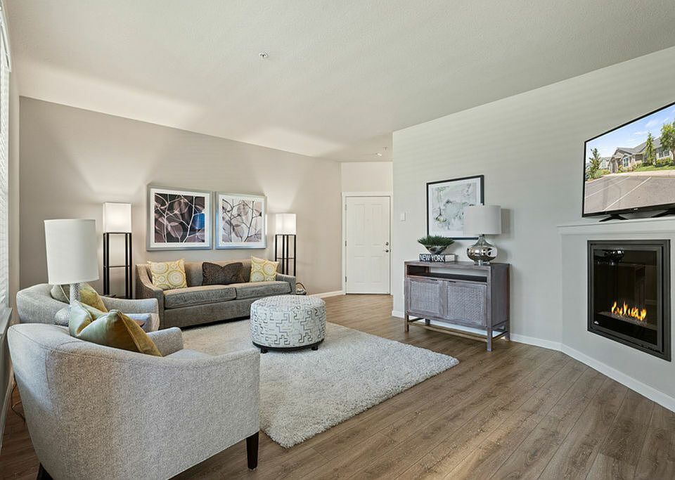 Living Room with Fireplace