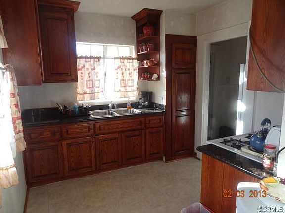 5th image of 563 Magnolia Ave