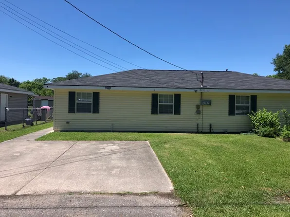 1201 W 1st St, Belle Chasse, LA 70037