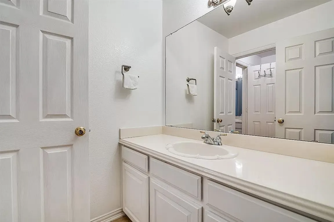 606 Green Apple Dr — Photo 1