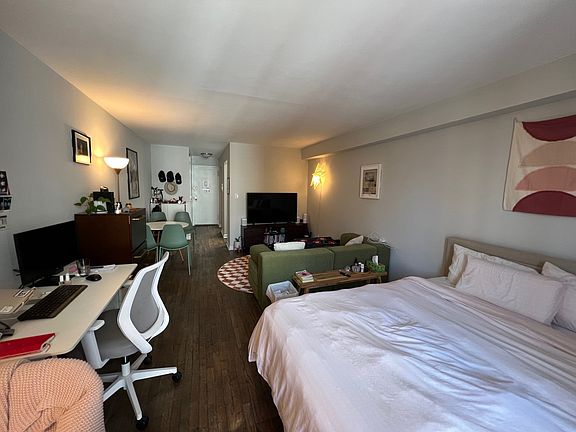 3rd image of 430 E 77th St APT 7B